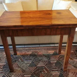 Un Gioiello del Passato: Tavolo a Libro da Gioco in Noce Impero 1830